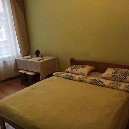 Smart Yellow Apartment-15 Хв Від Жд Вокзалу Львов Экстерьер фото