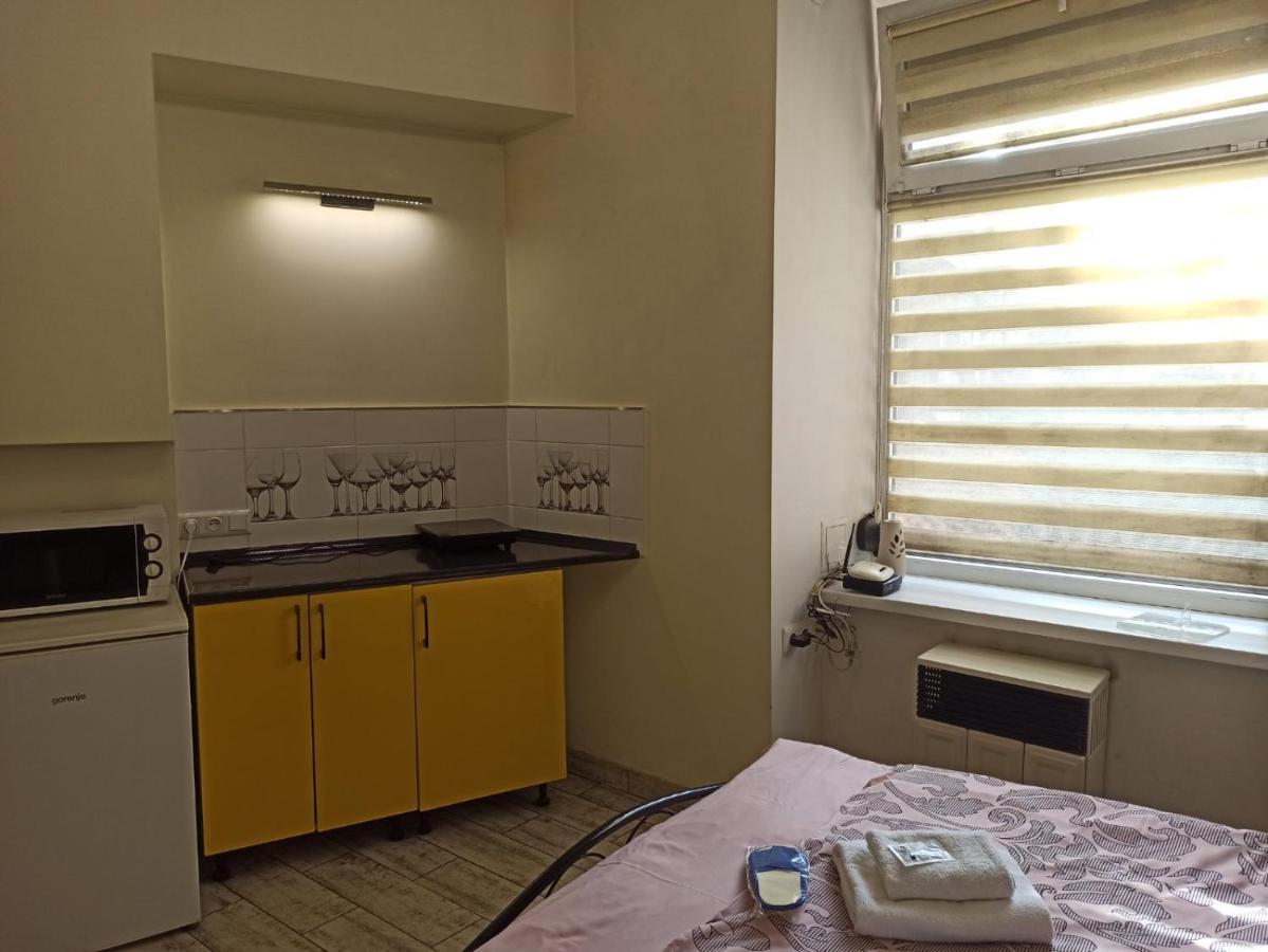 Smart Yellow Apartment-15 Хв Від Жд Вокзалу Львов Экстерьер фото