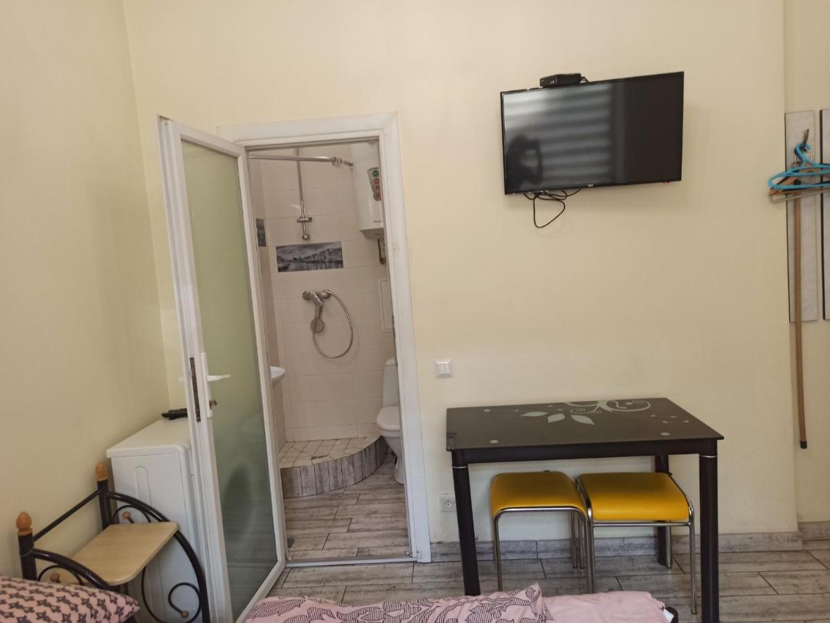 Smart Yellow Apartment-15 Хв Від Жд Вокзалу Львов Экстерьер фото