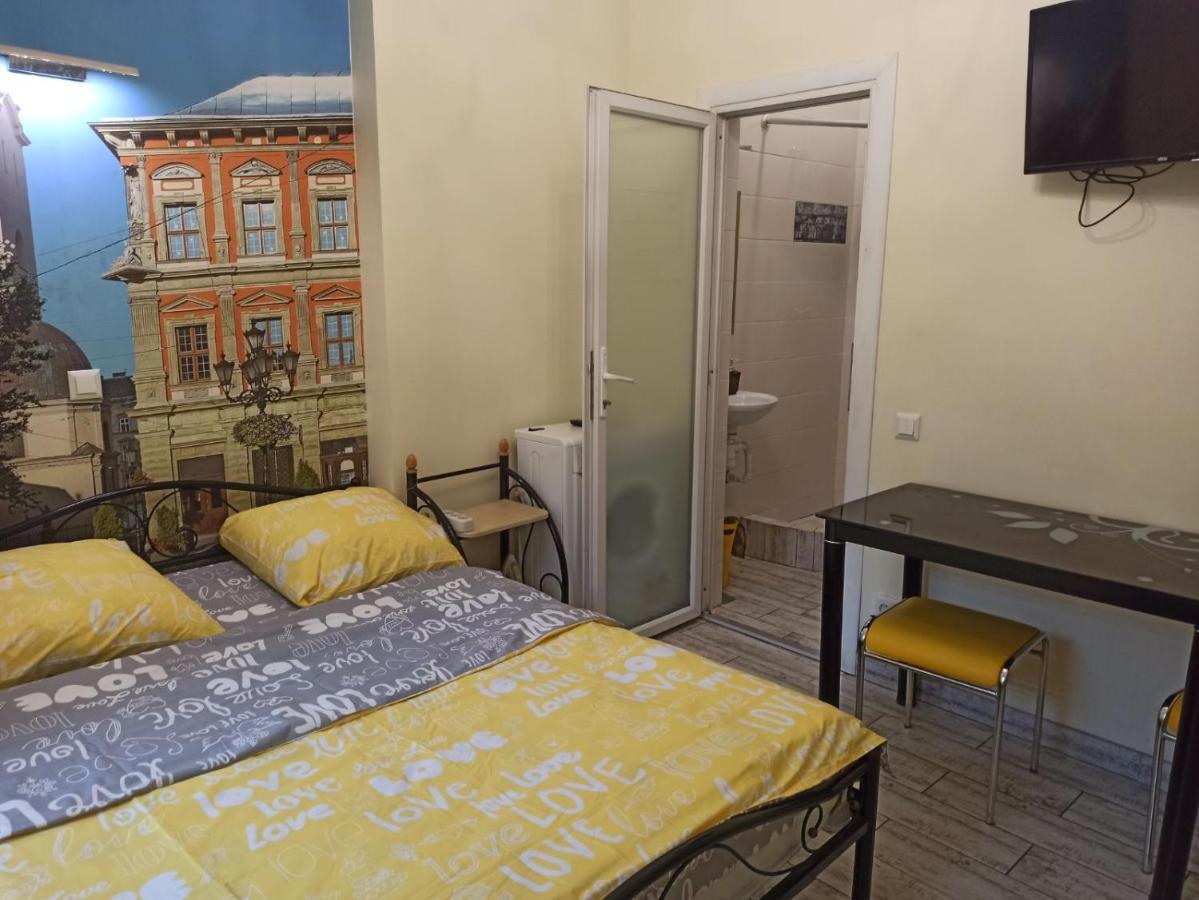 Smart Yellow Apartment-15 Хв Від Жд Вокзалу Львов Экстерьер фото